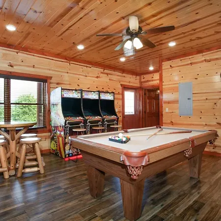 Bear Paddle W/ Pool, Hot Tub, Game Room & Theater!
